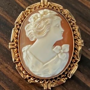 Cameo set in 10K Gold